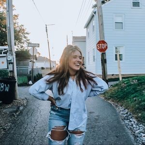 American eagle distressed jeans